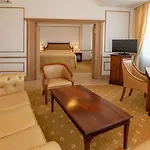 Hotel Grand Cravat 4*