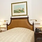 Grand Cravat Hotel 4*
