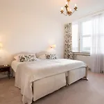 Grand Cravat Hotel 4*