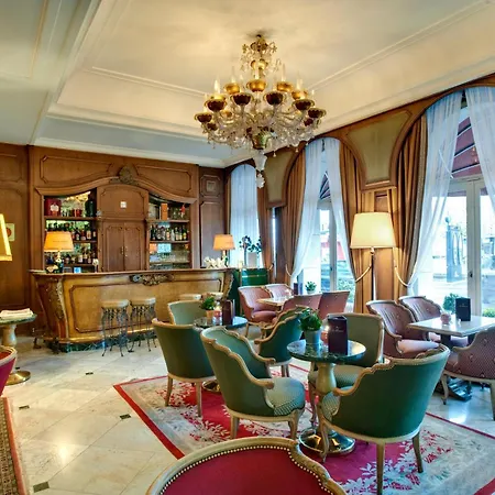 克拉瓦兹大酒店 4*