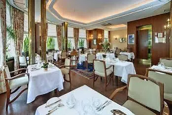 Hotell Grand Cravat