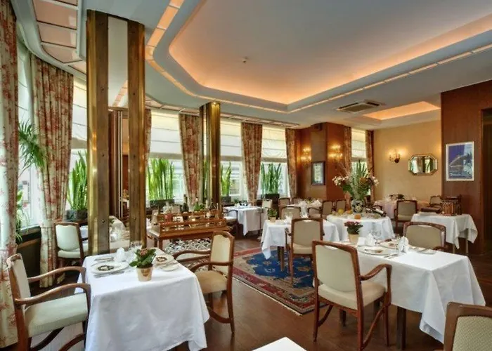 Szálloda Grand Cravat 4*