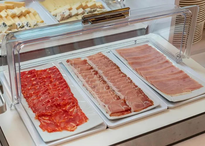 克拉瓦兹大酒店 酒店 4*