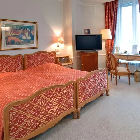 Grand Cravat Hotel 4*