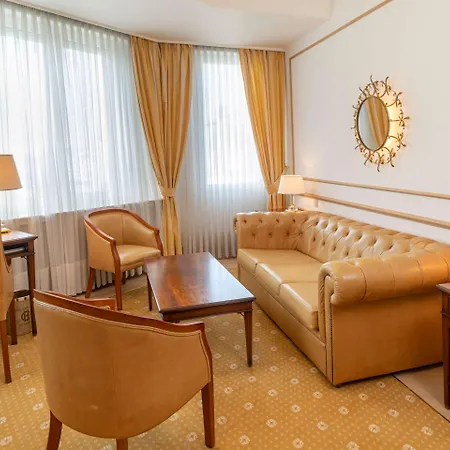 Grand Cravat 4* Luxemburgo