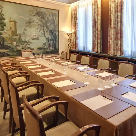 Grand Cravat Отель 4*