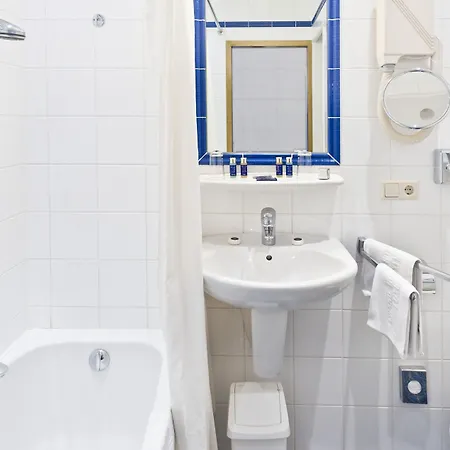 Grand Cravat מלון