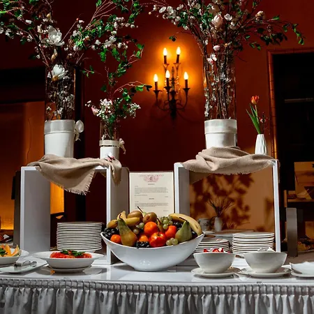Hotel Grand Cravat