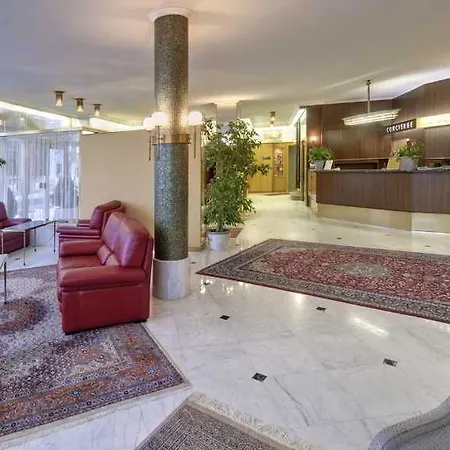 Hotel Grand Cravat 4*