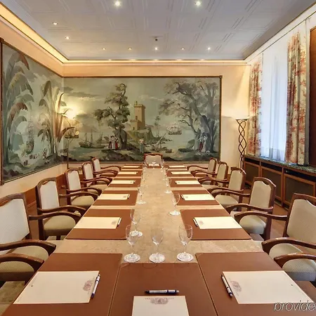 Hotel Grand Cravat