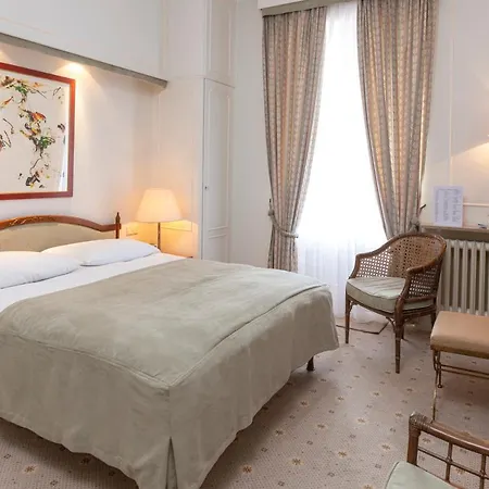 Grand Cravat לוקסמבורג