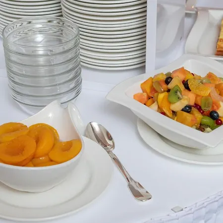 Grand Cravat Hotel 4*