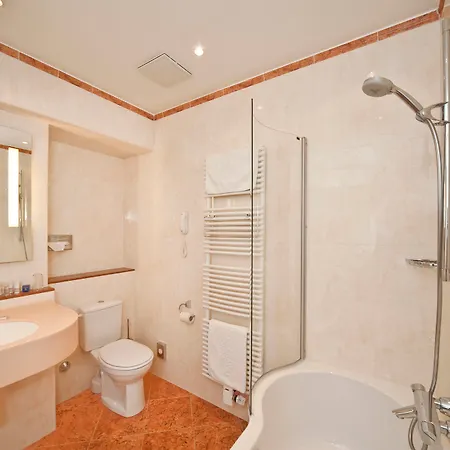 Hotell Grand Cravat 4*