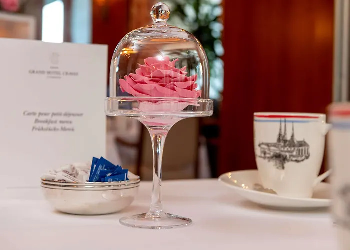 Grand Cravat Hotel 4*