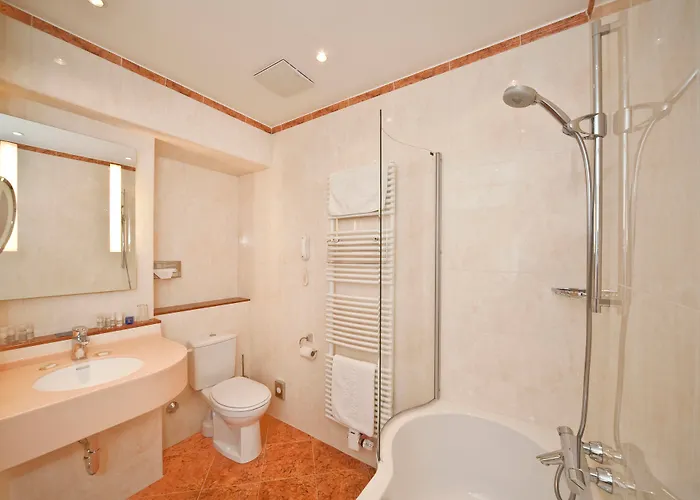 Hotel Grand Cravat 4*