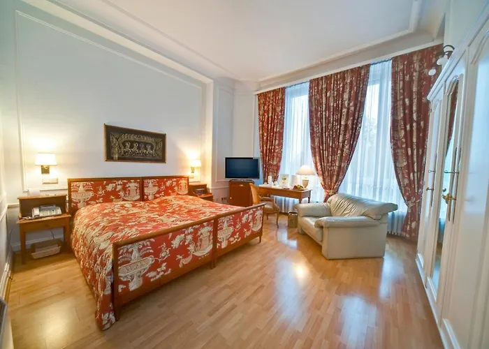 Grand Cravat Luxembourg